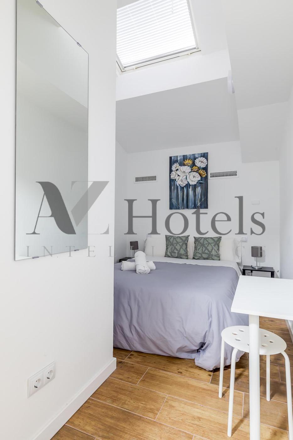 Ayz Luis Cabrera-Auto Check-In Property Madrid Ngoại thất bức ảnh
