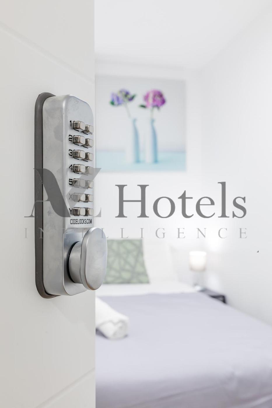 Ayz Luis Cabrera-Auto Check-In Property Madrid Ngoại thất bức ảnh